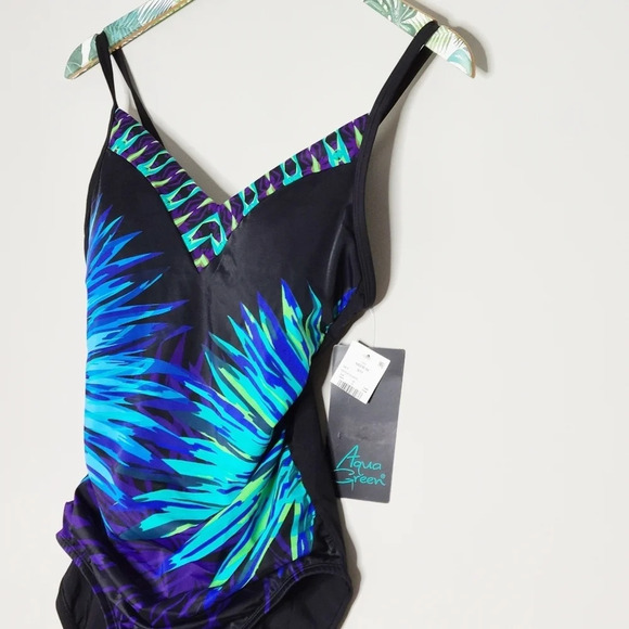 NWT Aqua Green One Piece Swimsuit M - Picture 3 of 6